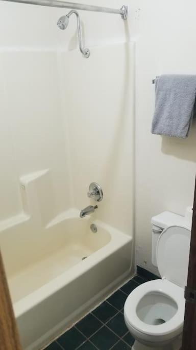 Hotel 2 Queen Beds Hotel Room 106 Wi-Fi Booking Stillwater Exterior foto